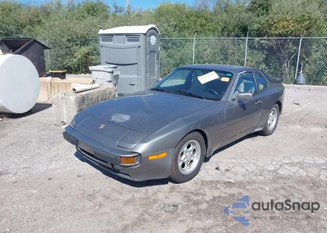 1986 Porsche 944 из США, поврежденный, VIN WP0AA0946GN454130
